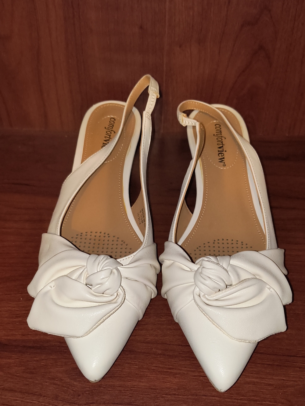 Comfortview Women's White Knot Slingback Flats